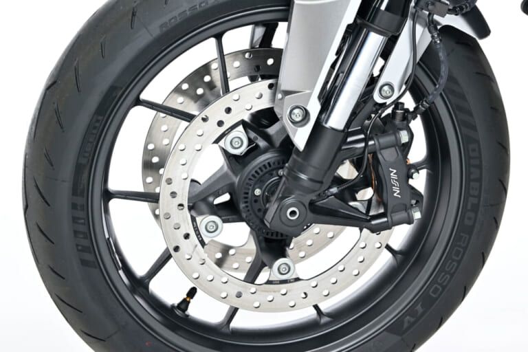 ホンダ｜CB400スーパーフォア Eクラッチ コンセプト｜製品化が待ち遠しいホンダの4気筒ネイキッド! 新型「CB400スーパーフォア Eクラッチ コンセプト」3つの魅力を解説