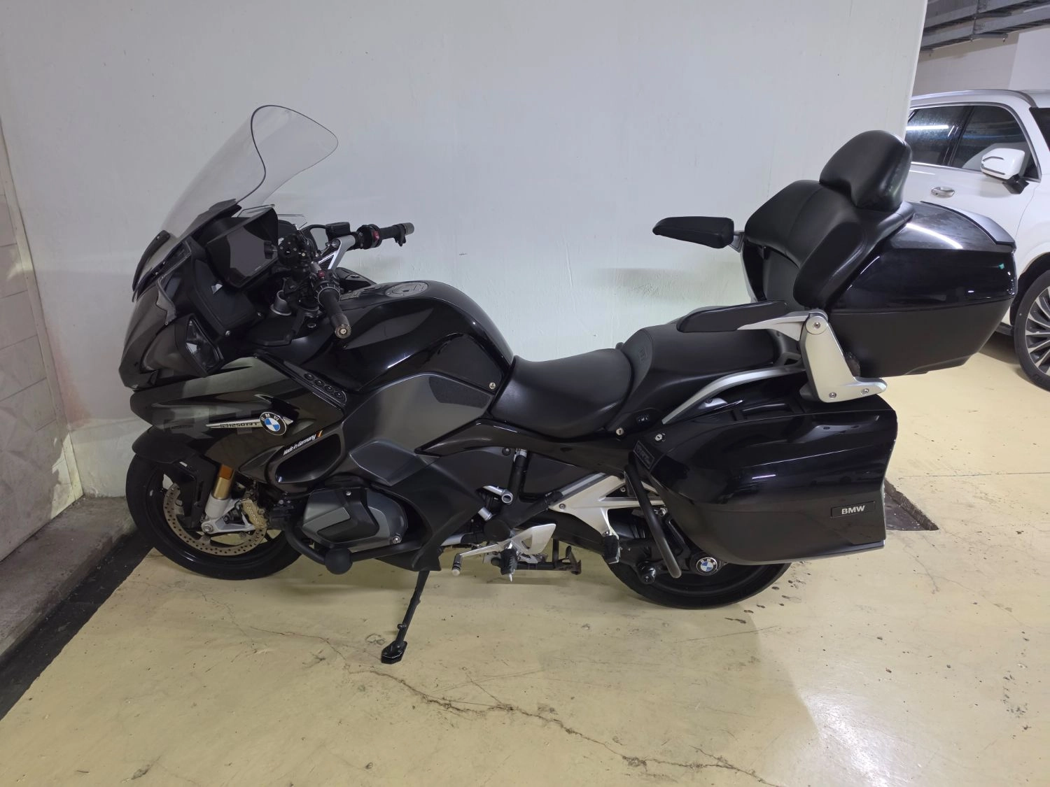 BMW R 1250 RT 2022 블랙 사진 2