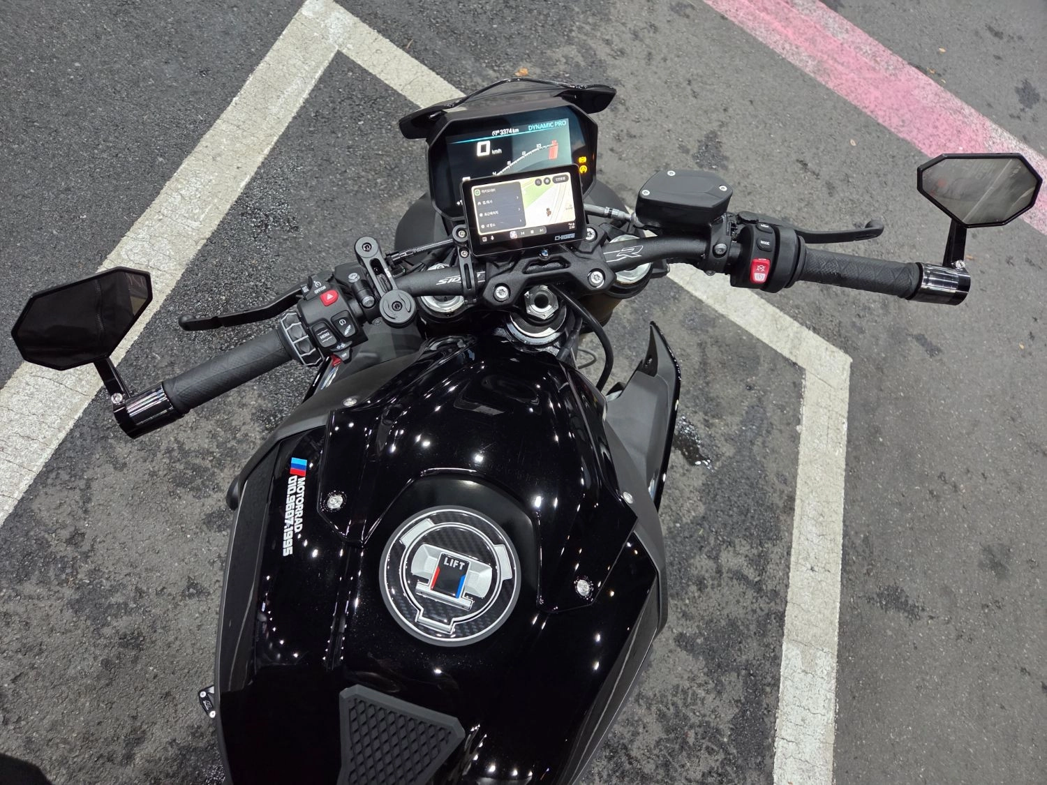 BMW S 1000 R 2026 블랙 사진 5