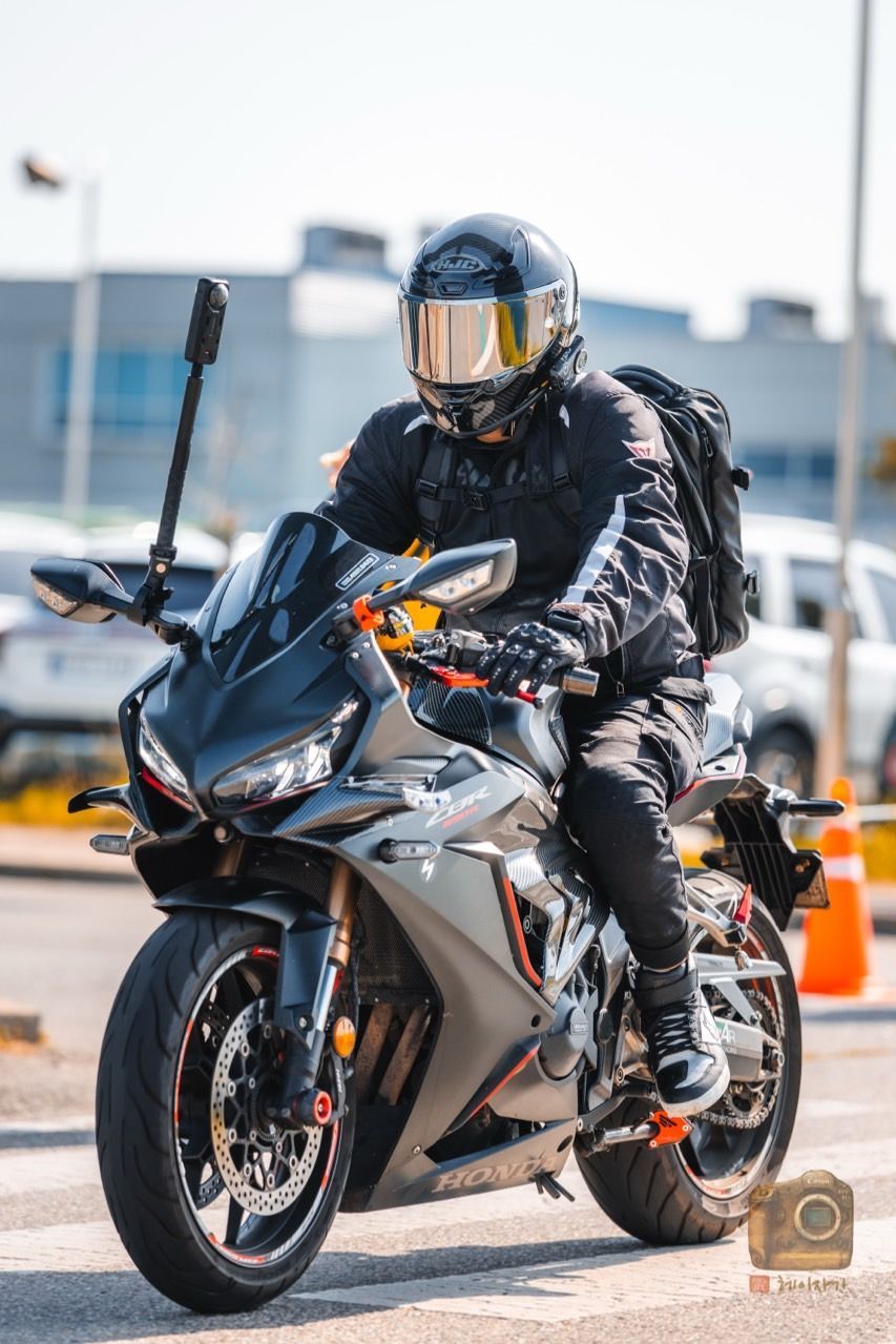 혼다 CBR 650 R MT thumb 2