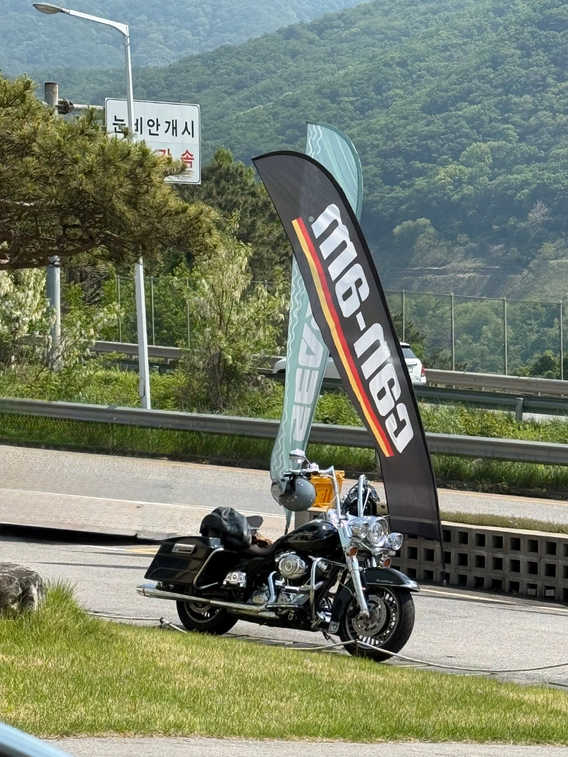 할리데이비슨 로드킹 2012 블랙 사진 4