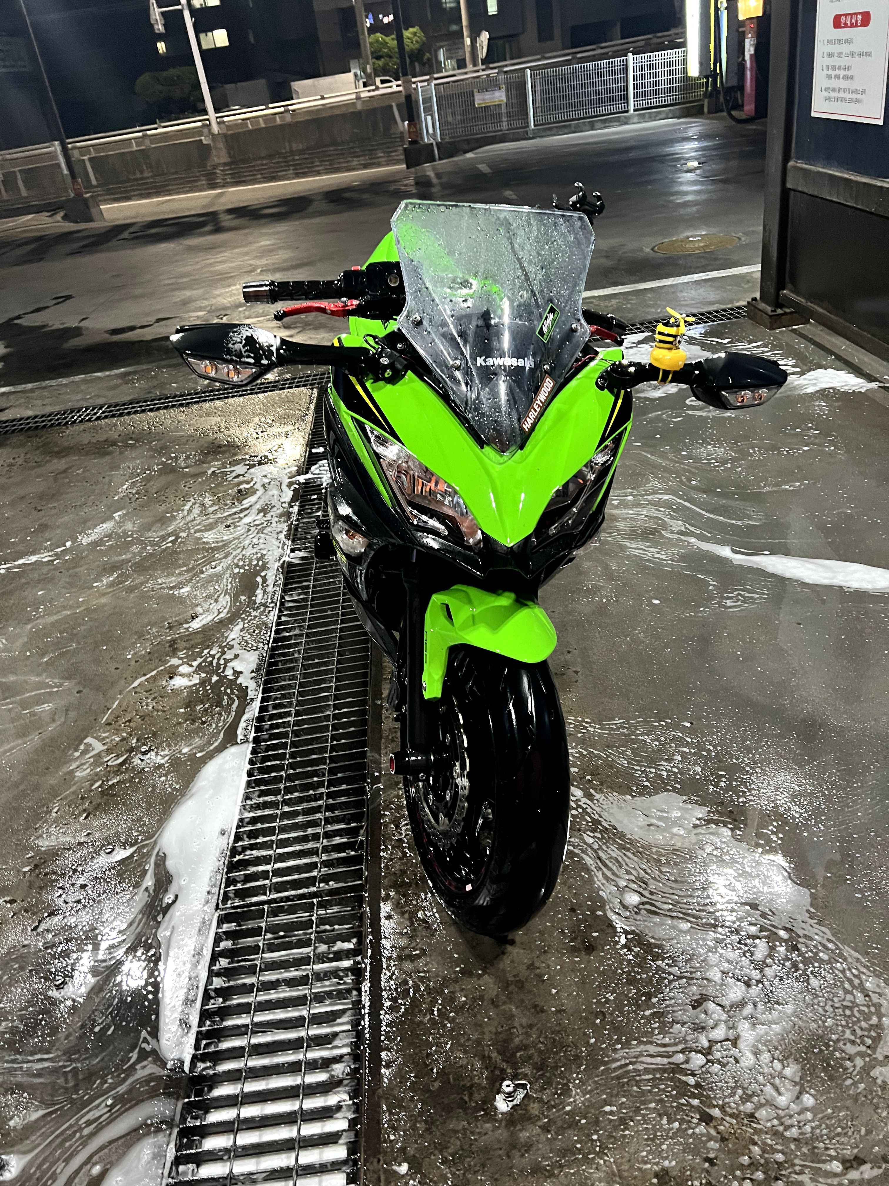 가와사키 닌자 650 more