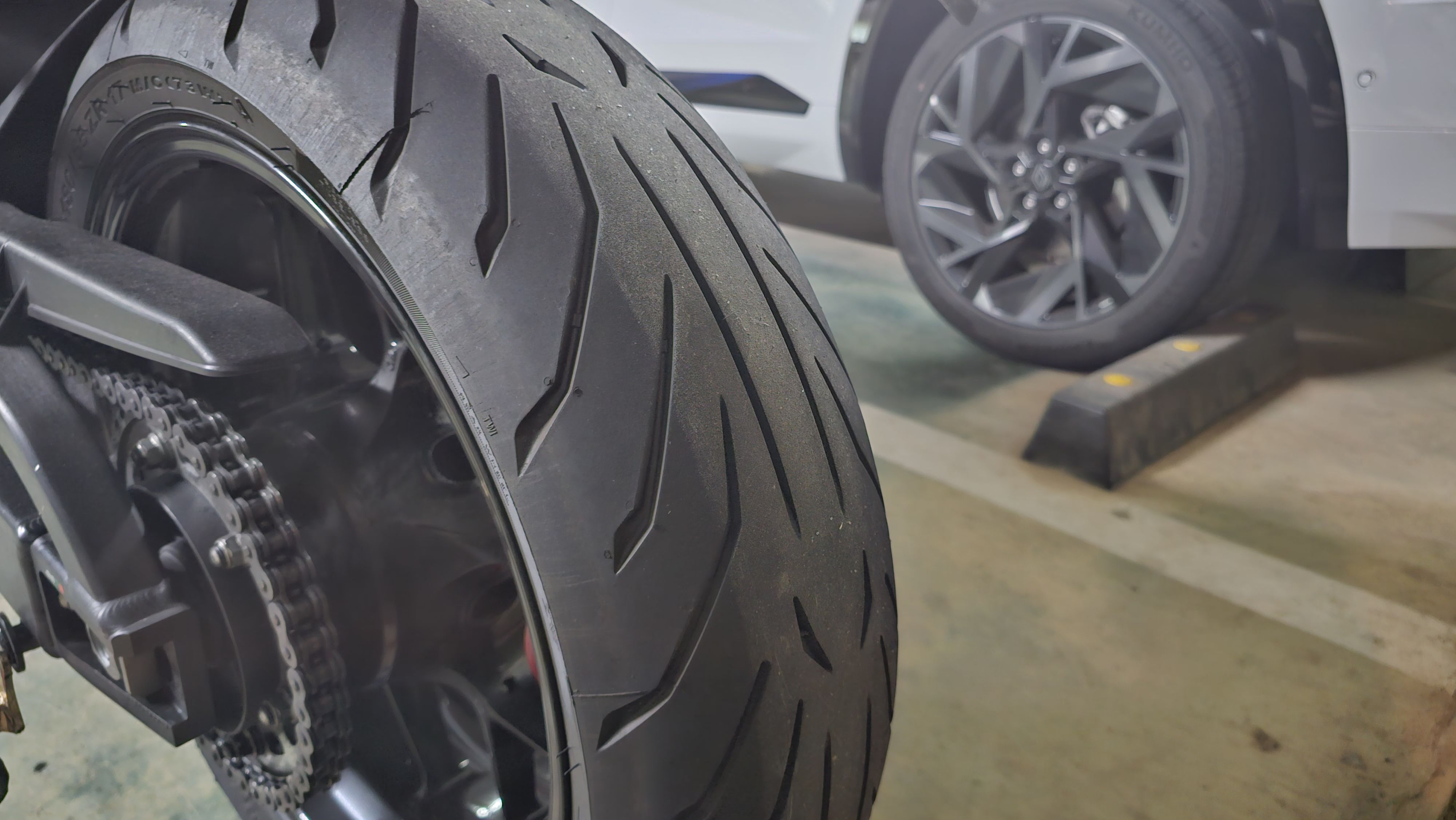 혼다 CBR 600 RR 2025 레드 사진 4