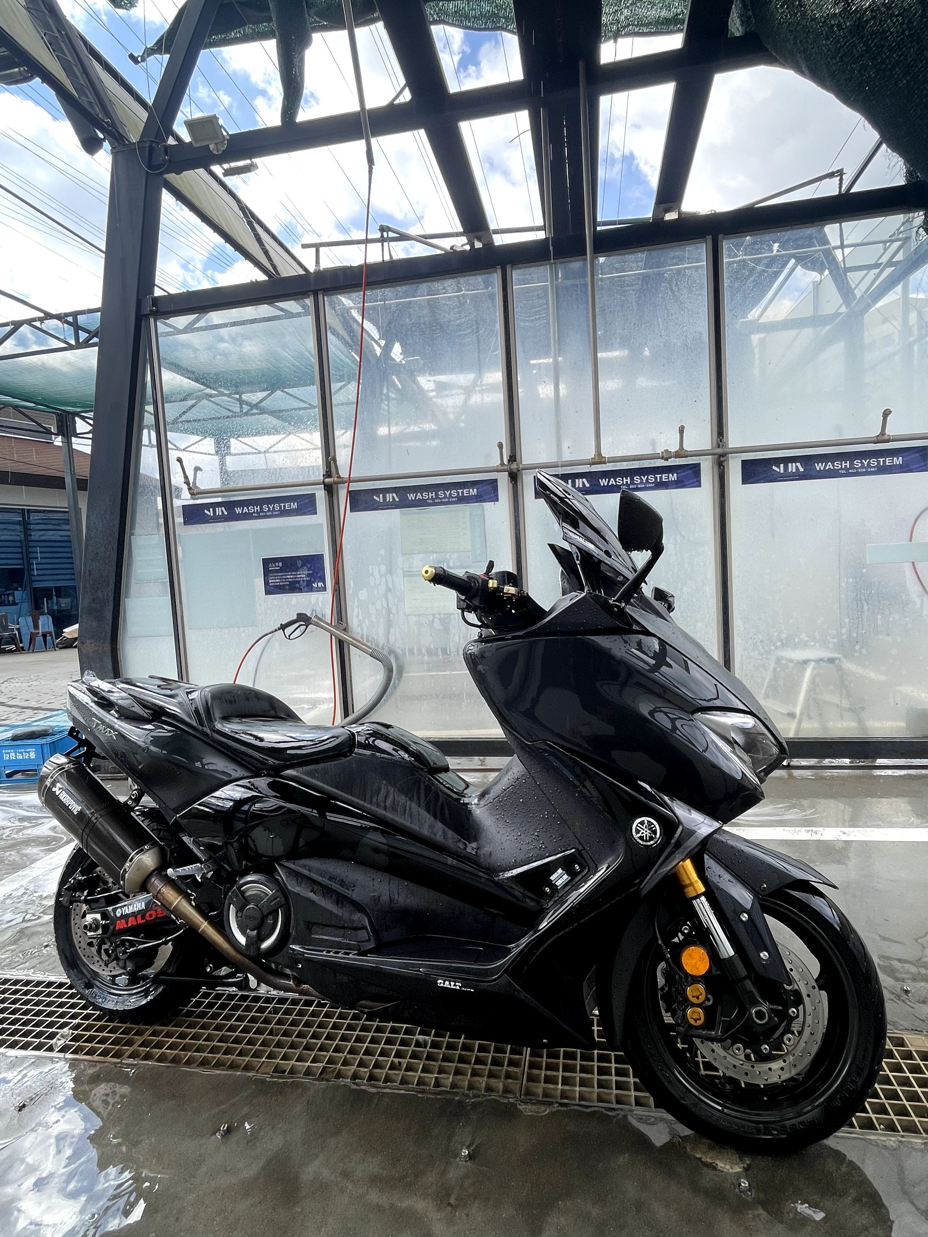 야마하 TMAX DX thumb 2