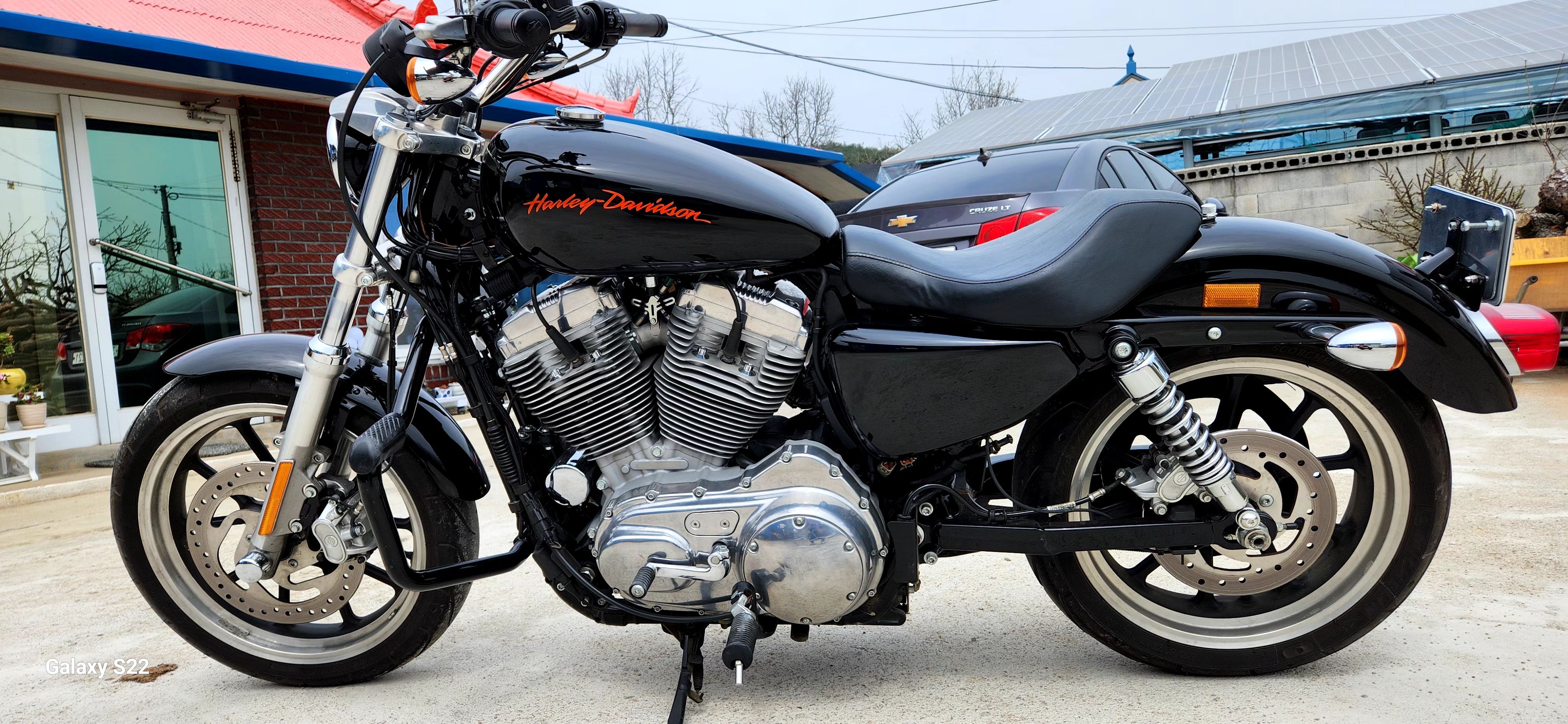 할리데이비슨 아이언 883 more