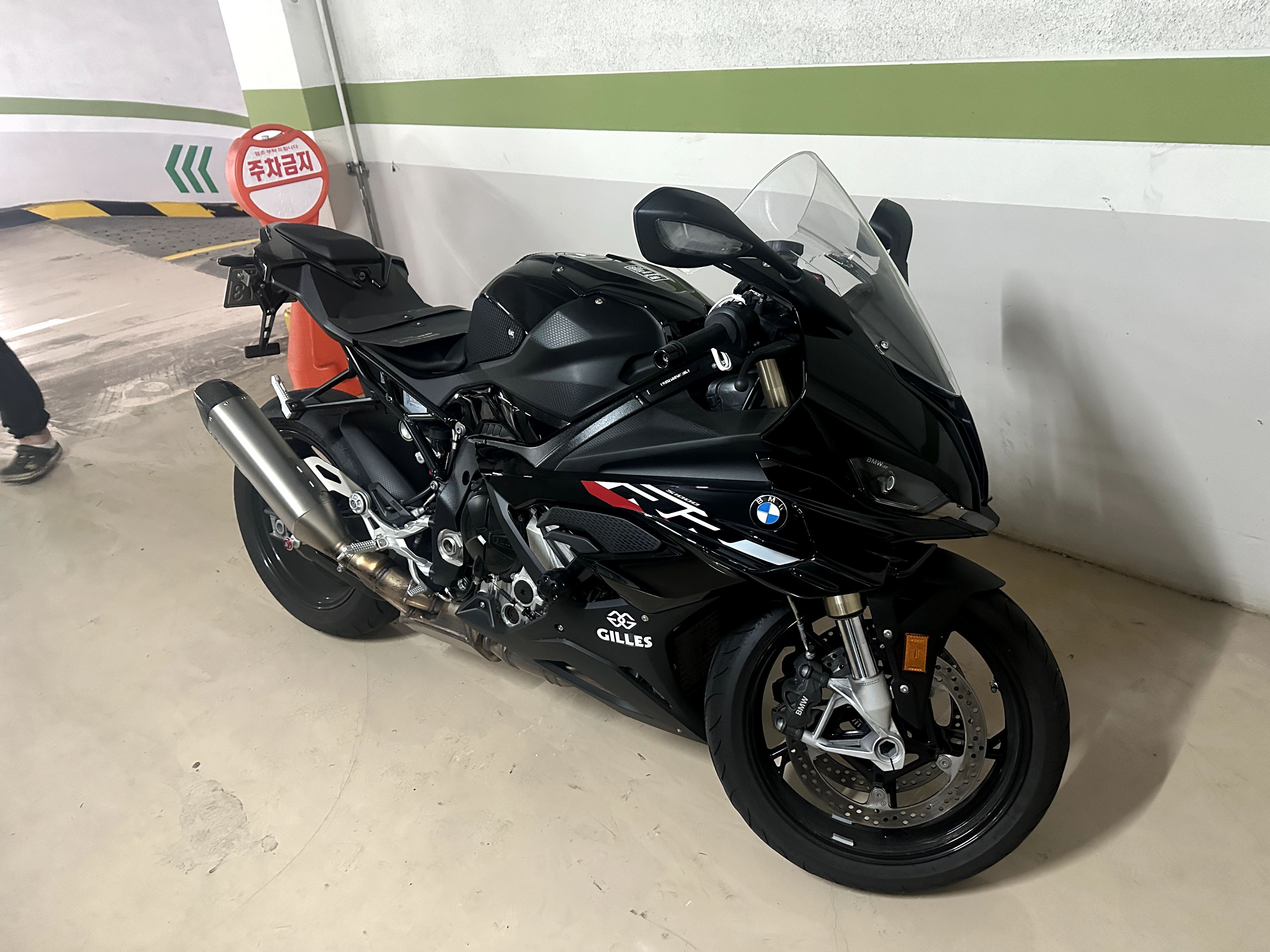 BMW S 1000 RR thumb 2