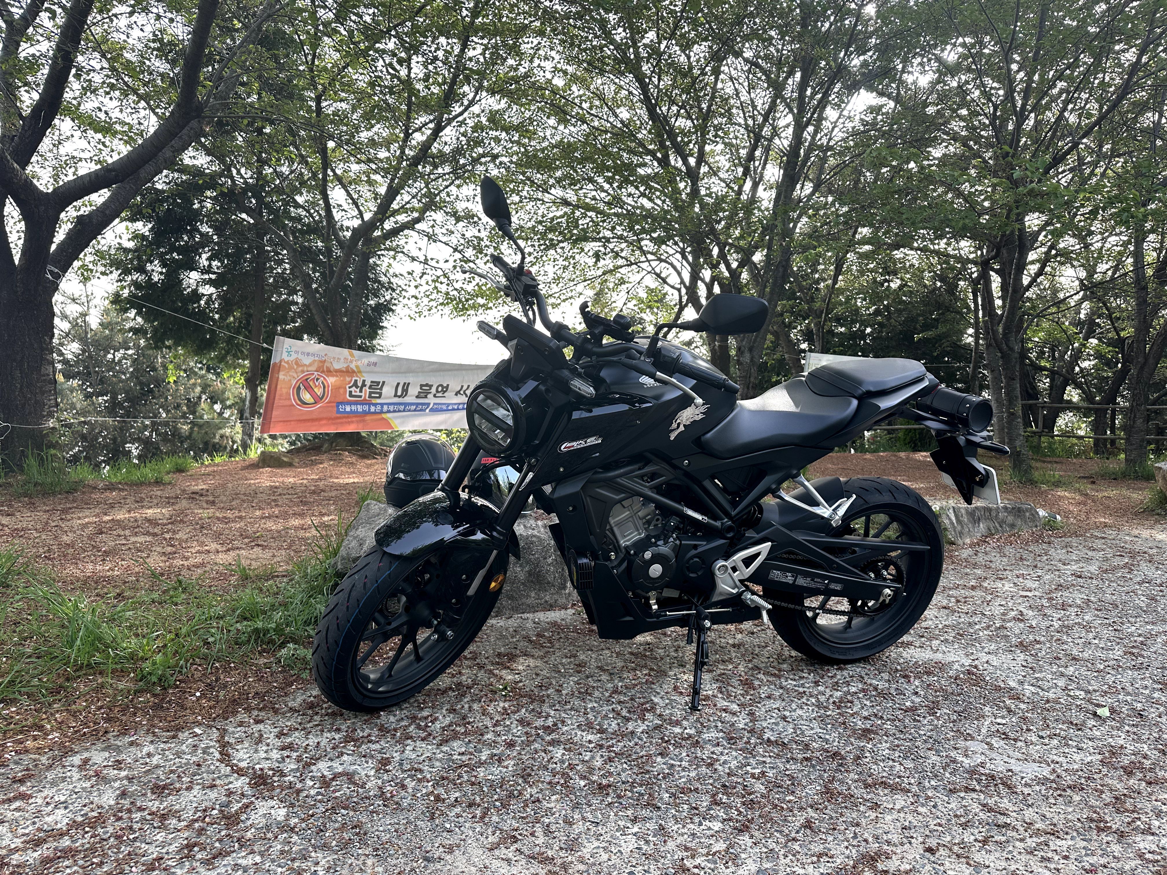 혼다 CB 125 R thumb 2