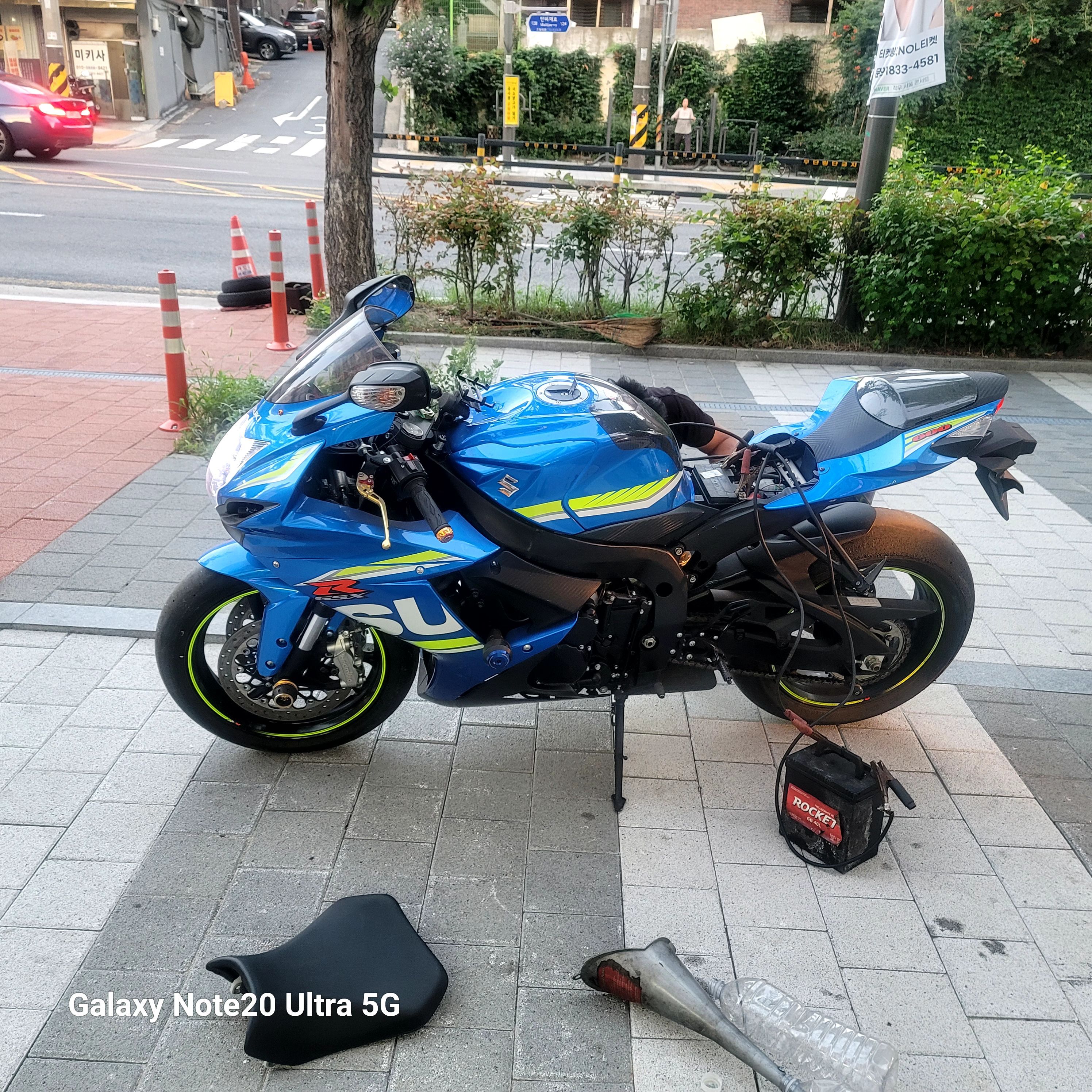 스즈키 GSX R 600 thumb 2