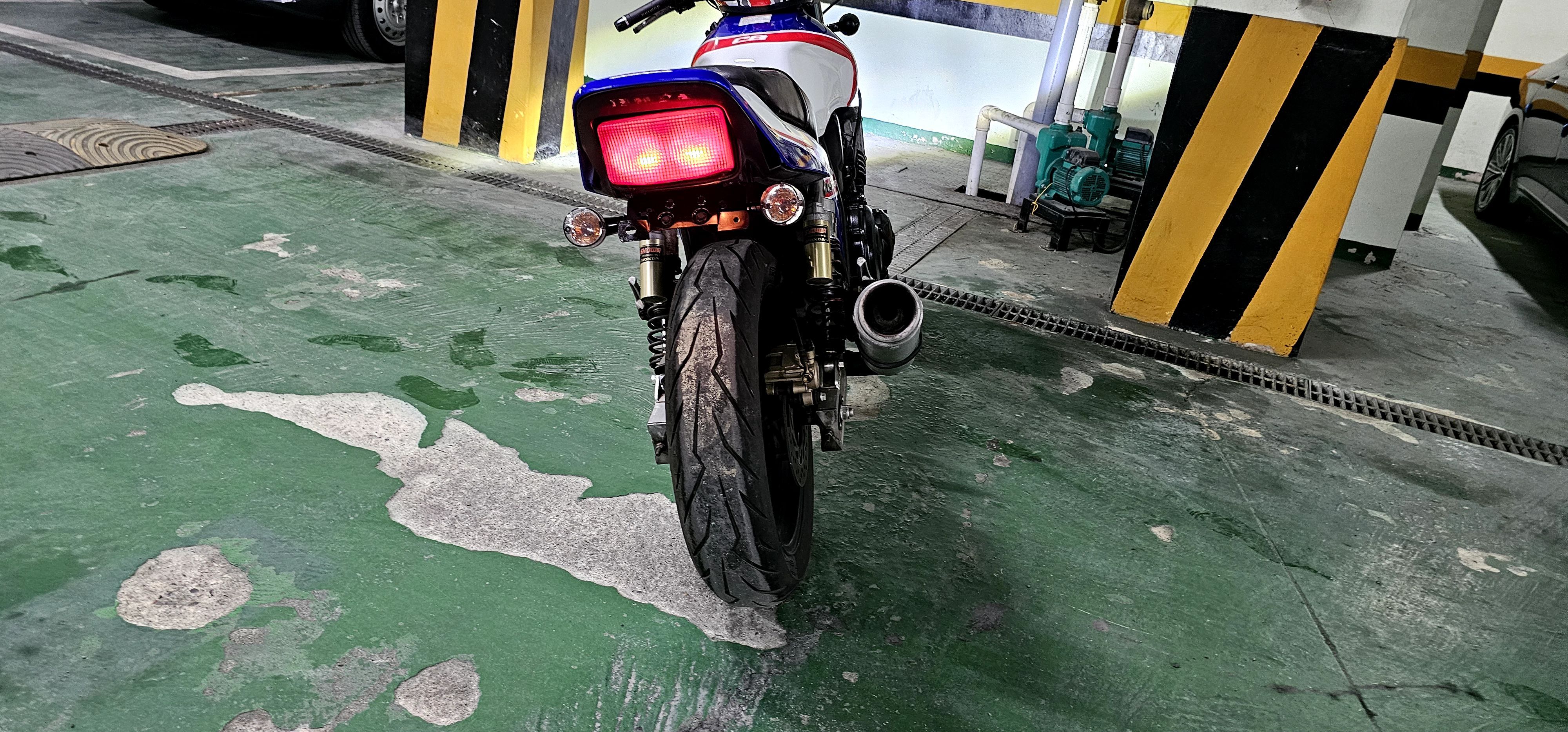 혼다 CB 400 thumb 2