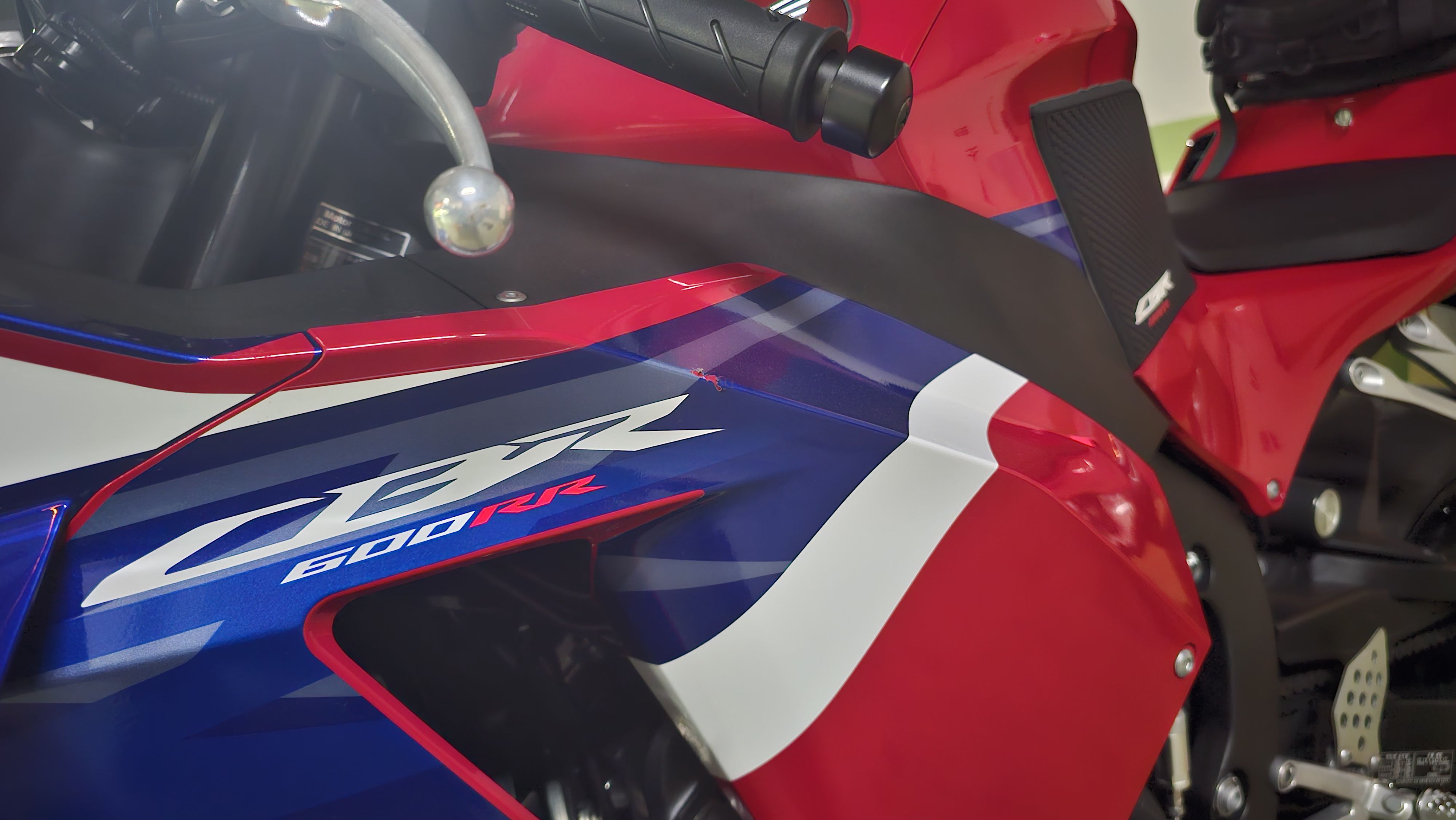 혼다 CBR 600 RR 2025 레드 사진 6