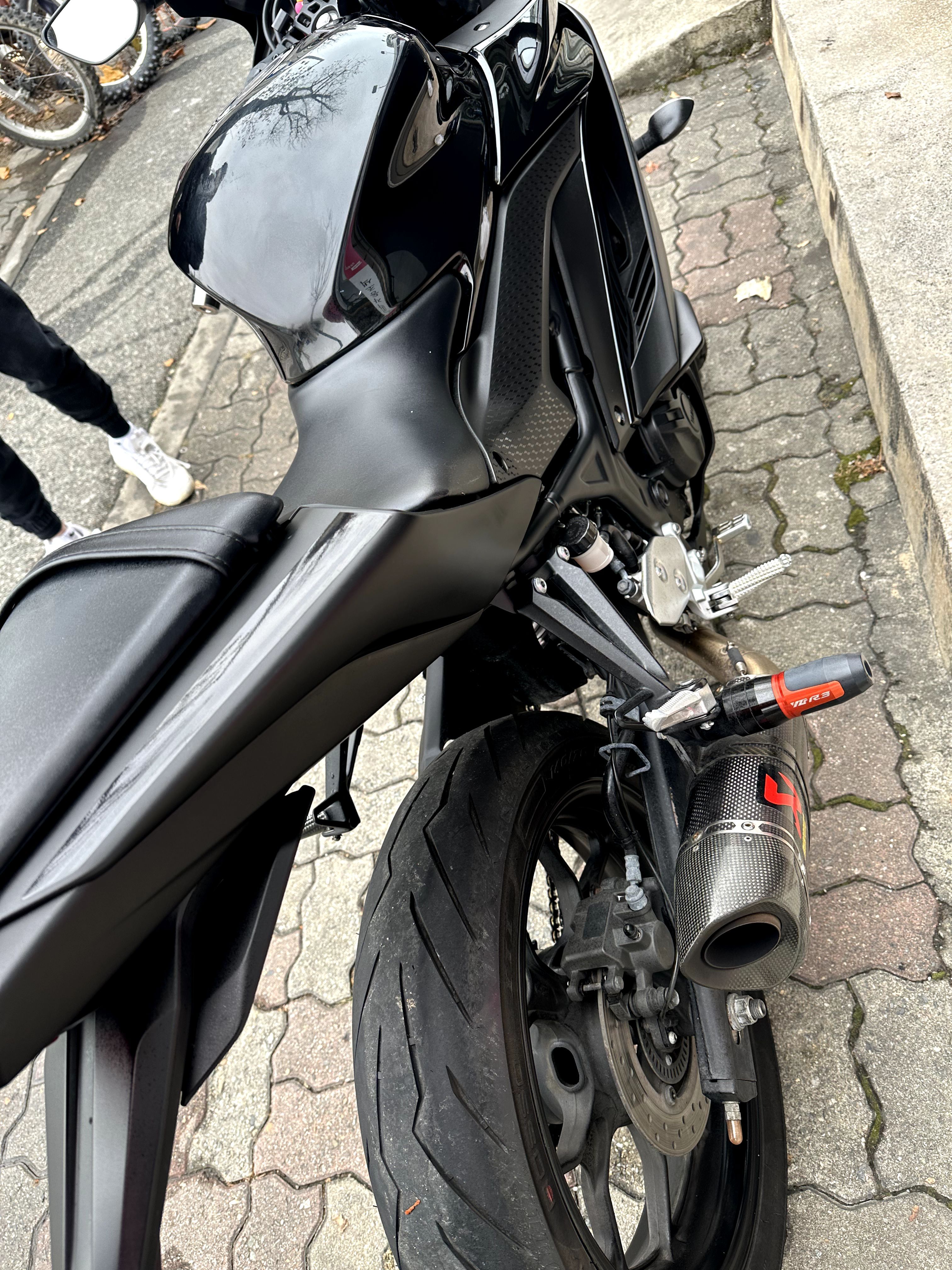 야마하 YZF R3 thumb 2