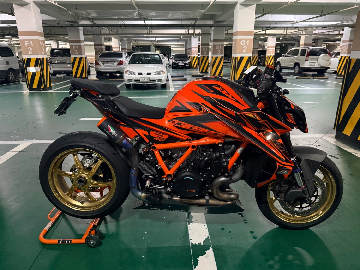 KTM 1390 슈퍼듀크 R EVO 2024 레드