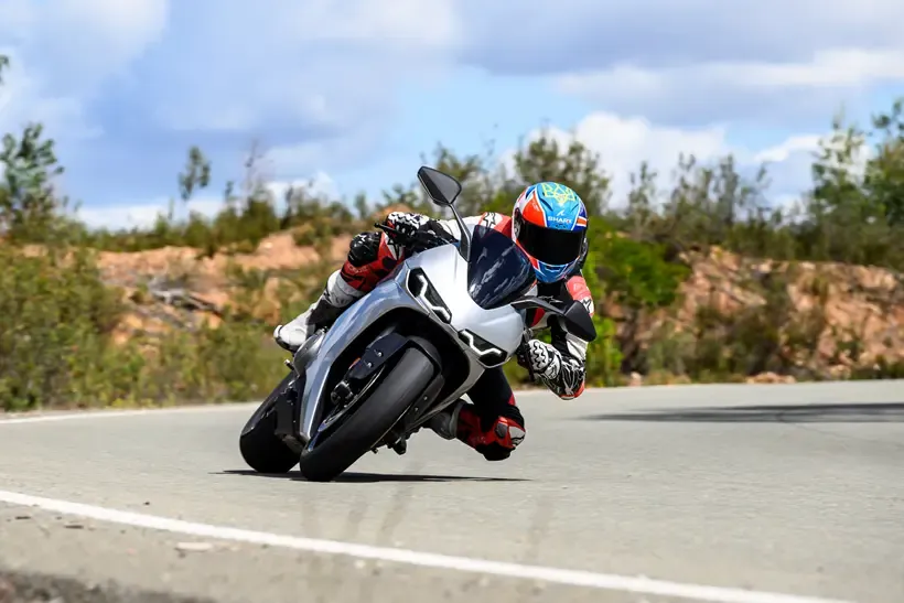 2026-on Norton Manx R Signature cornering