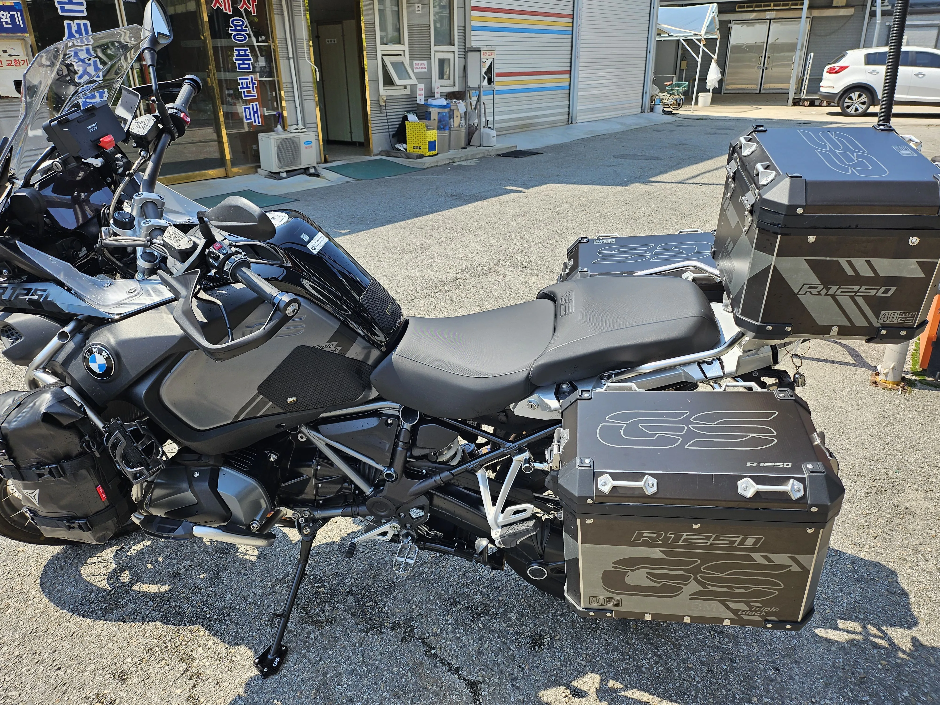 BMW R 1250 GS 어드벤처 2024 네이비 사진 3