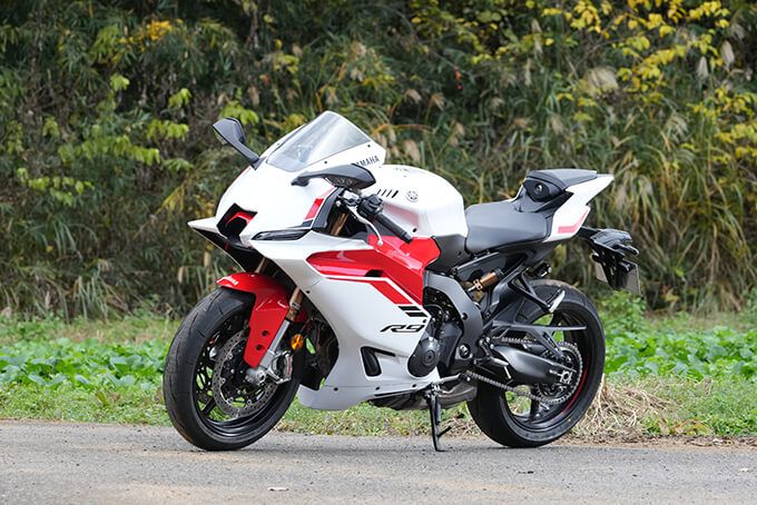 【ヤマハ YZF-R9 試乗記】突如現れた次男はファミリー随一の暴れん坊 08画像