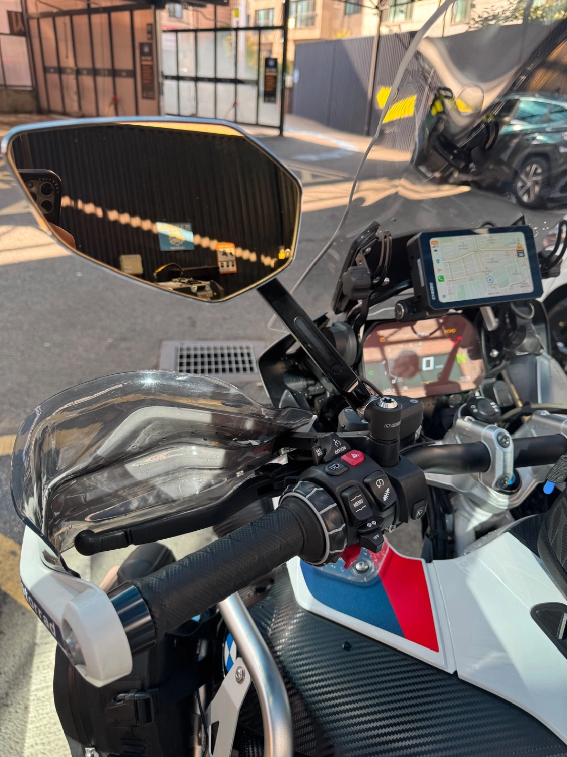 BMW R 1250 GS 어드벤처 2023 화이트 사진 7