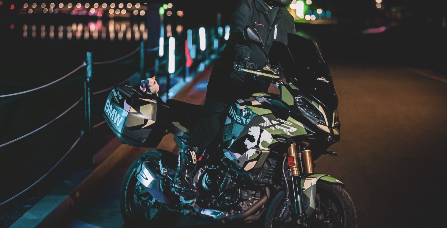 BMW F 900 XR 2023 화이트 사진 4