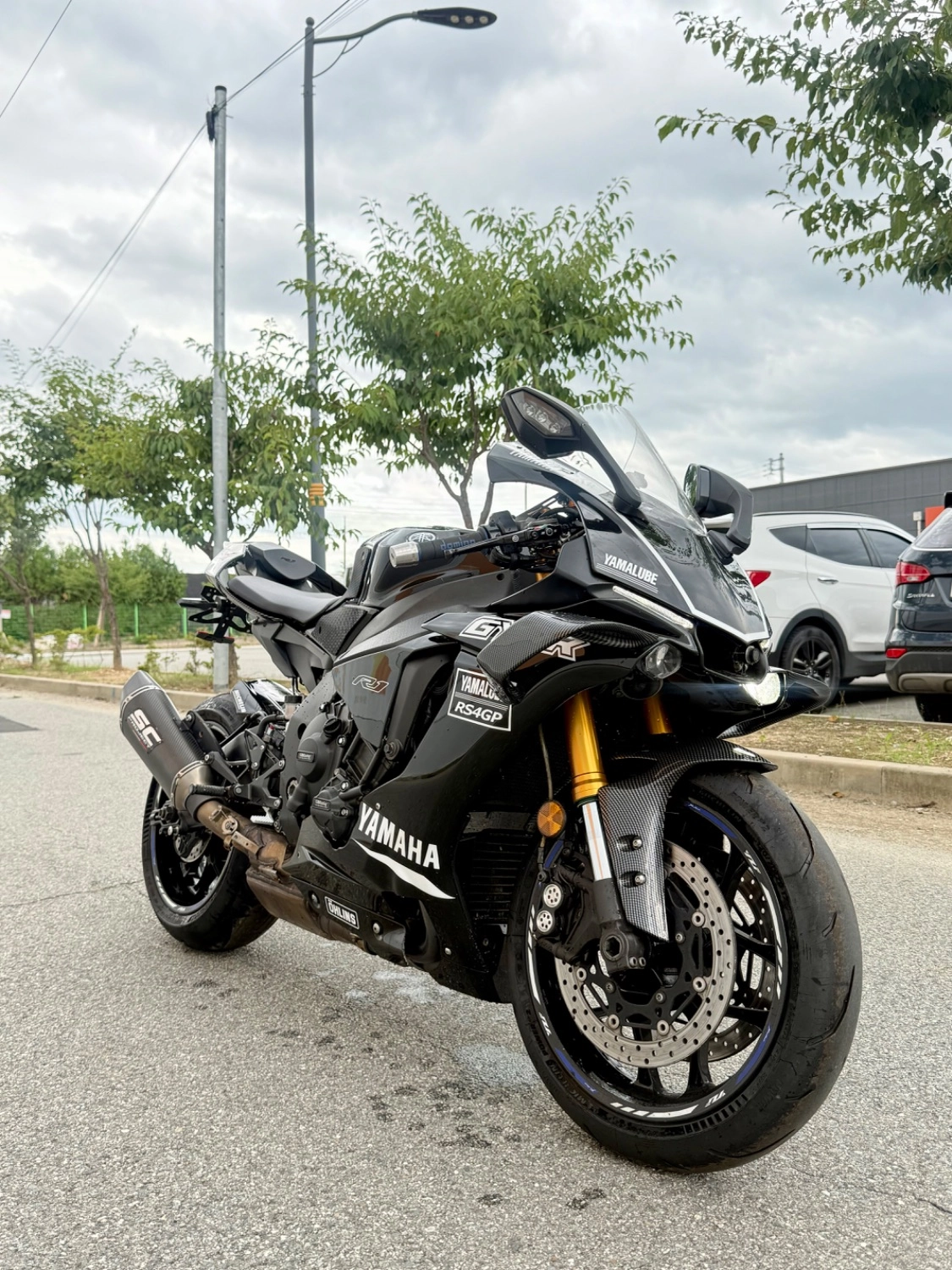 야마하 YZF R1 2019 블랙