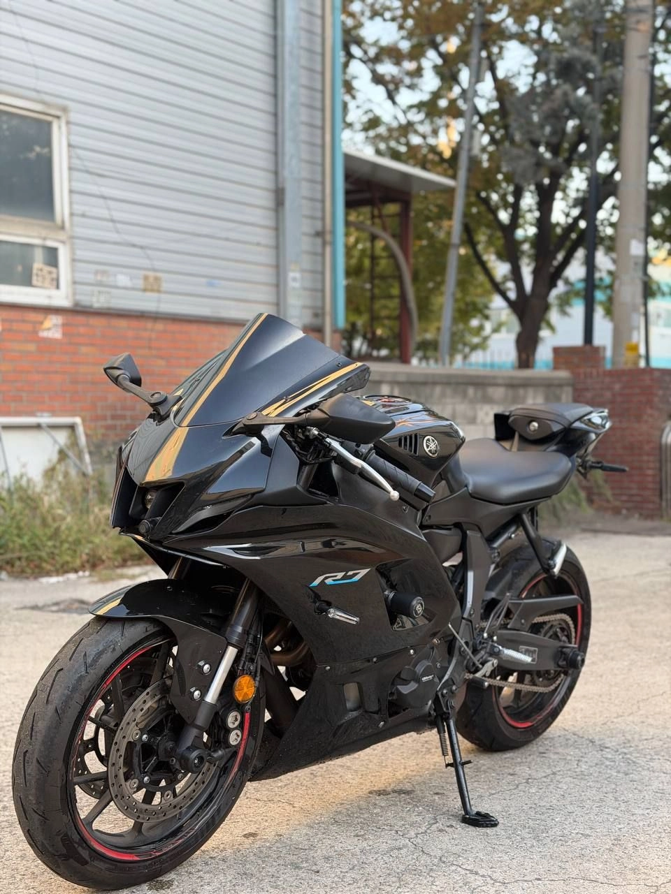 야마하 YZF R7