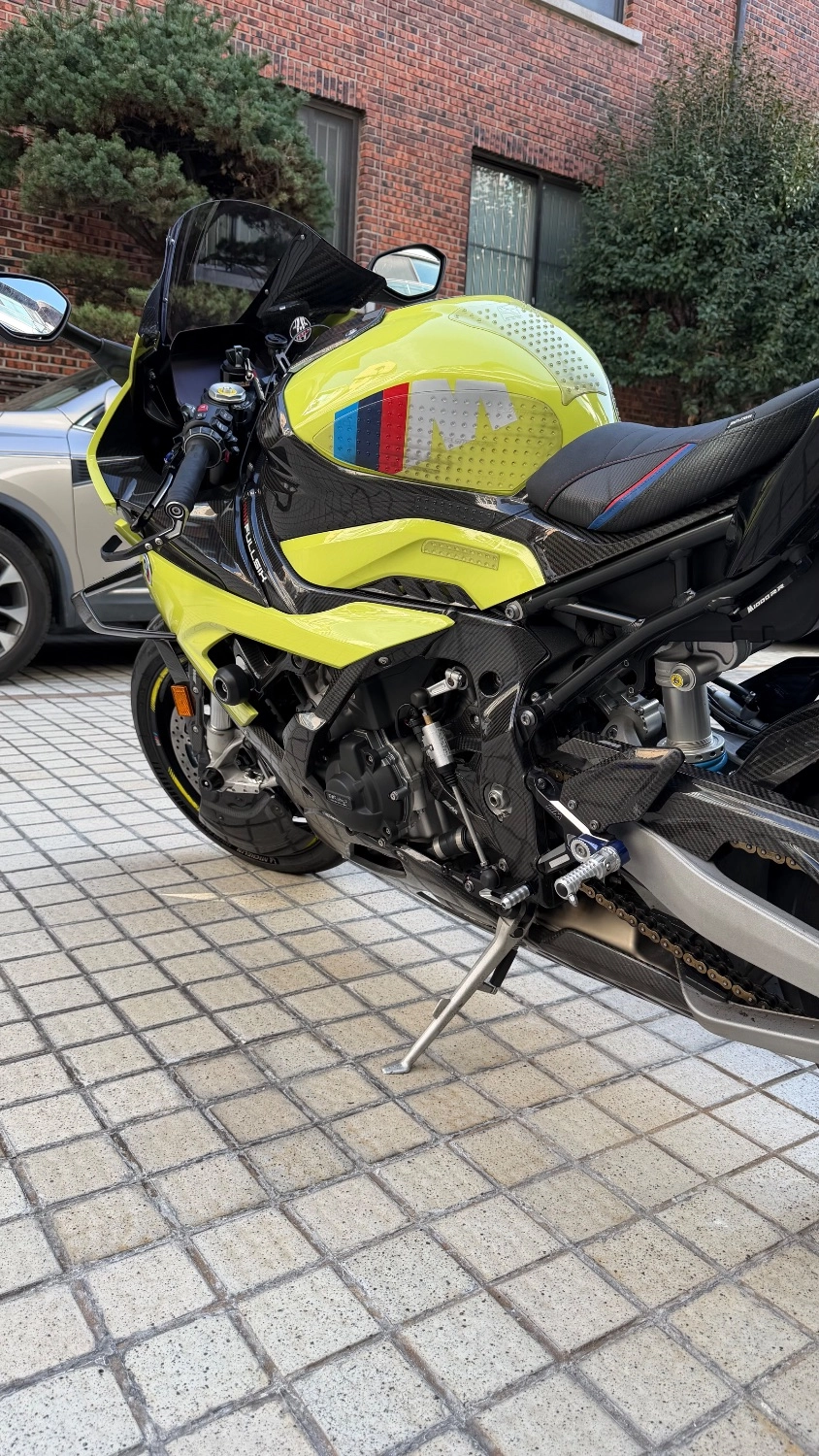 BMW M 1000 RR 2022 옐로 사진 6