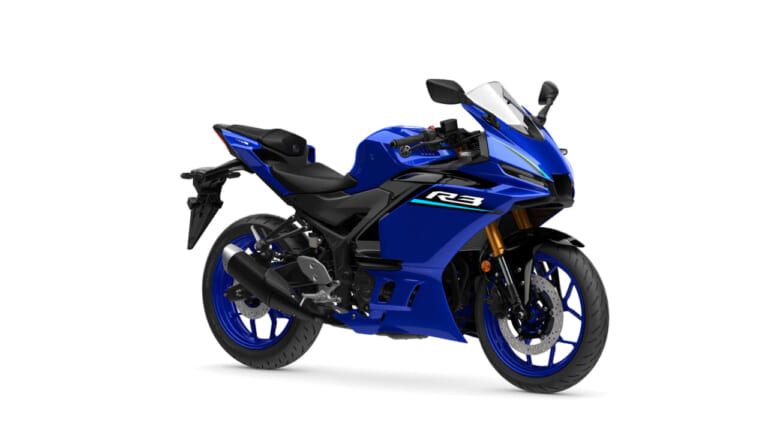 YAMAHA YZF-R3｜Y2K直撃カラーにスマホ充電もバッチリ! 街乗りもツーリングもこなす相棒、ヤマハ「YZF-R25/R3」2026年モデルが登場