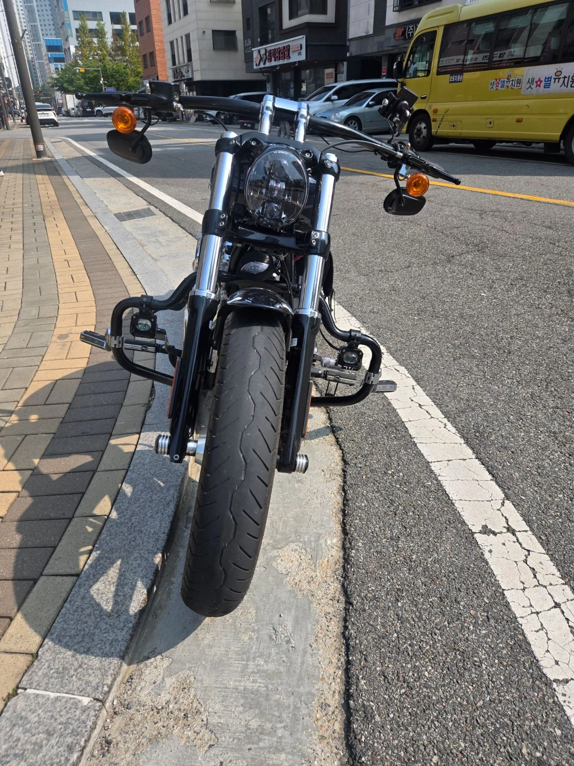 할리데이비슨 브레이크아웃 114 2020 블랙 사진 3