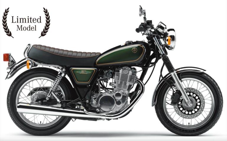 '08ヤマハSR400 30thアニバーサリーリミテッドエディション｜ベリーダークグリーンメタリック1 ｜【国産名車】ヤマハ(YAMAHA)SR400カラー大図鑑：個性派グリーン・イエロー+α系を年式ごとに紹介
