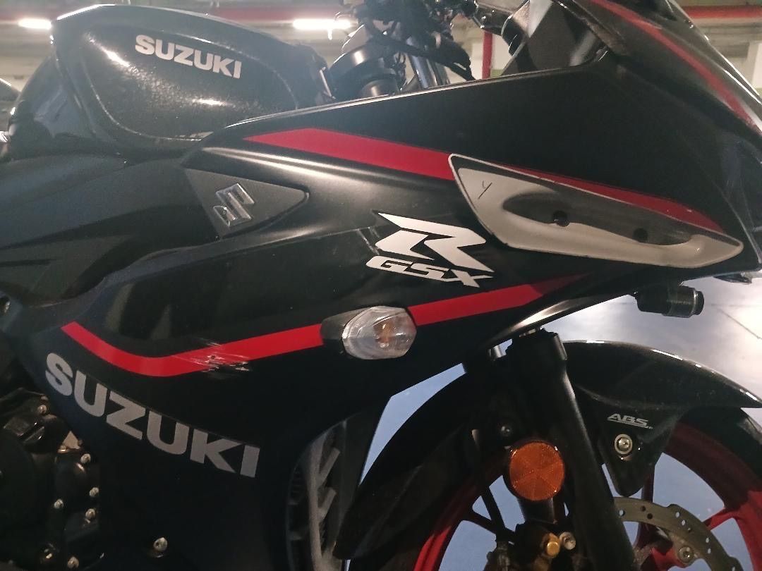 스즈키 GSX R 125 ABS main