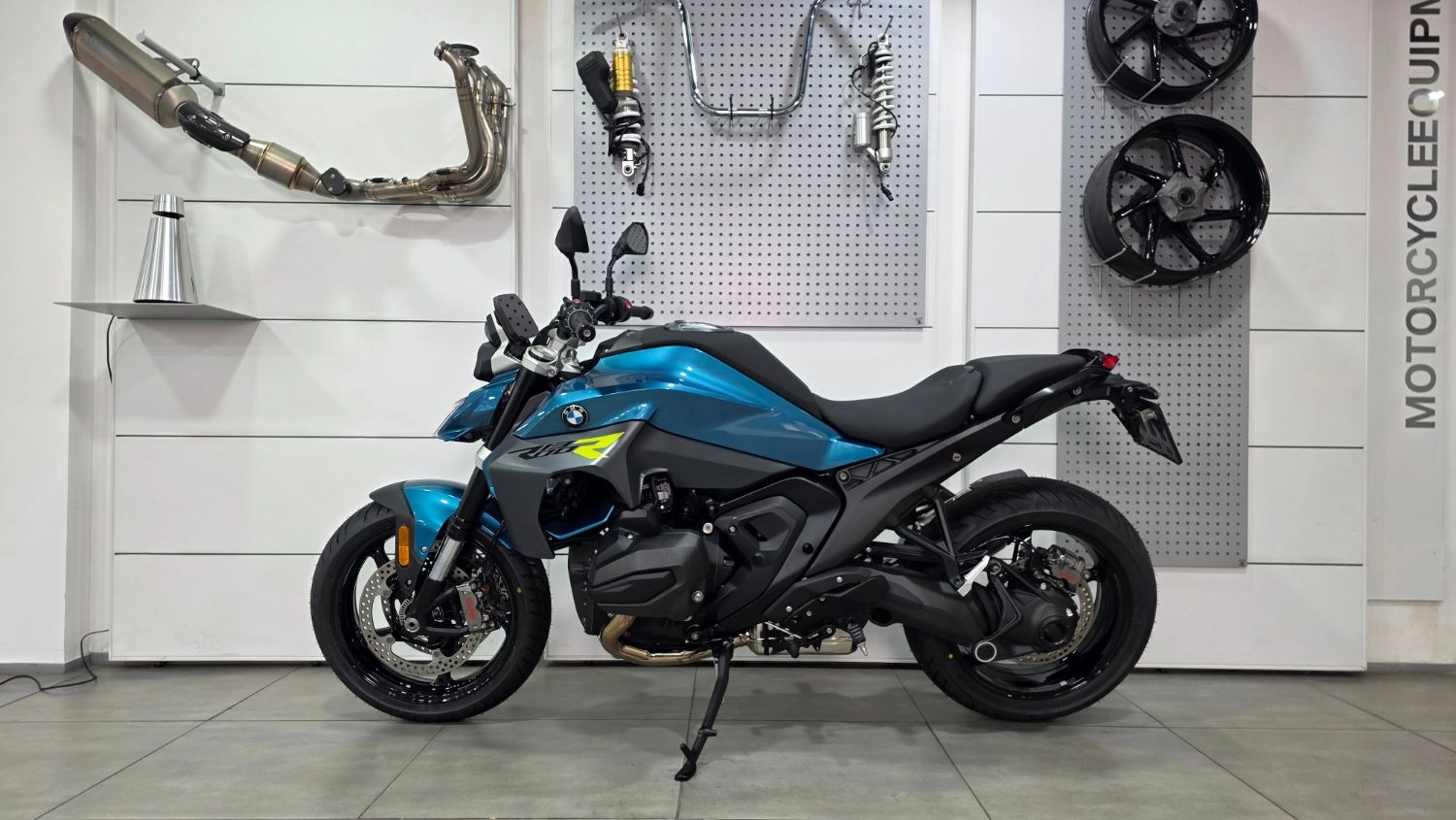 BMW R 1300 R 2026 블루 사진 2