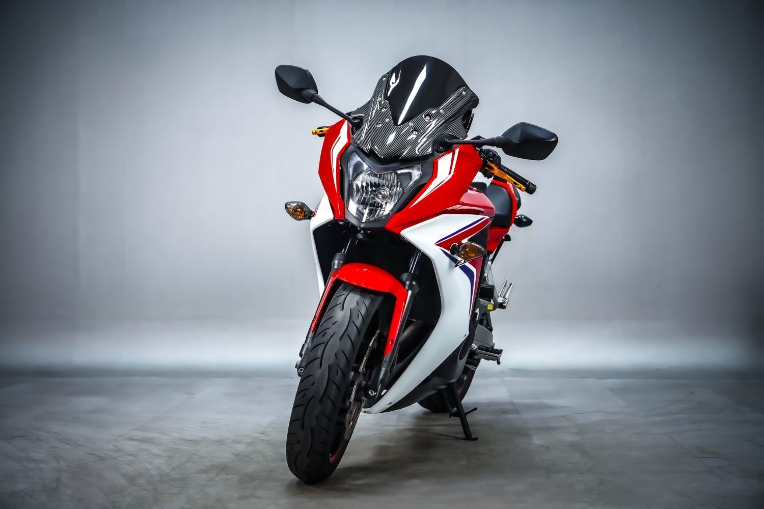 혼다 CBR 650 F thumb 2