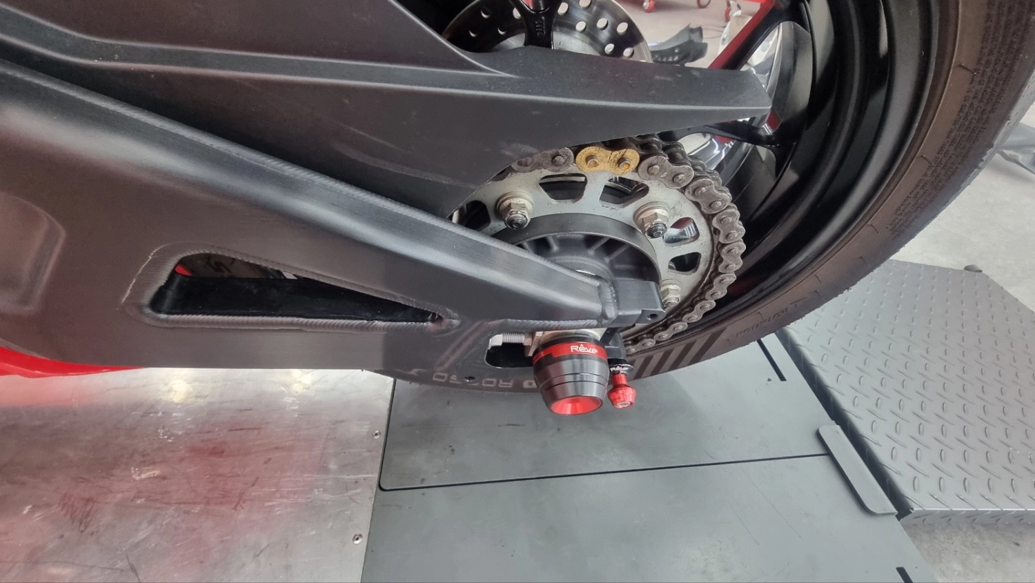 혼다 CBR 1000 RR-R 파이어블레이드 SP 2025 레드 사진 5