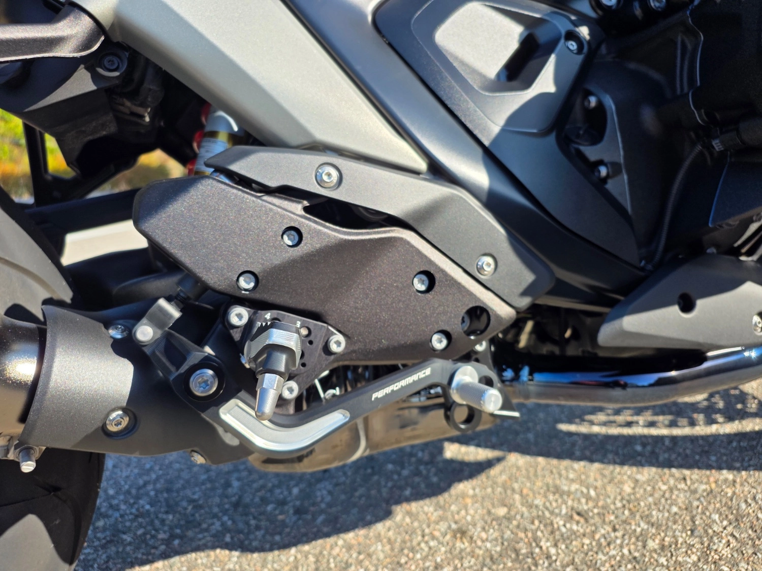 BMW R 1300 R 2026 화이트 사진 8