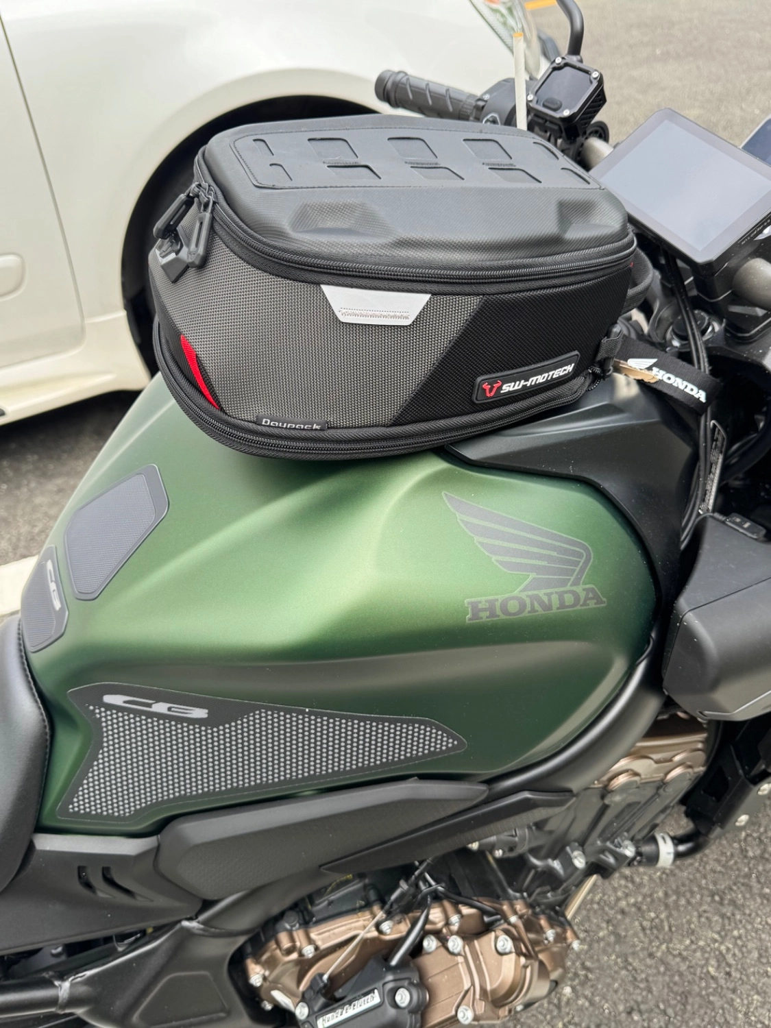 혼다 CB 650 R E-CLUTCH 2025 블랙 사진 4