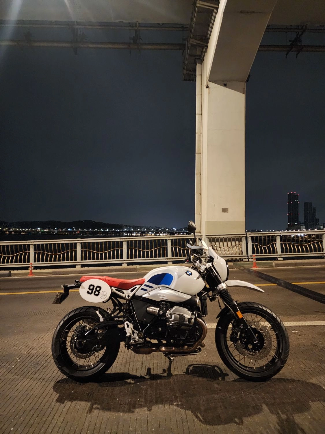 BMW R nine T 어반 GS