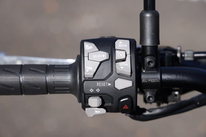 【カワサキ Z900SE 試乗記】電子制御のサポートが手厚く進化、豪華な足回りを持つ扱いやすいネイキッド　13画像