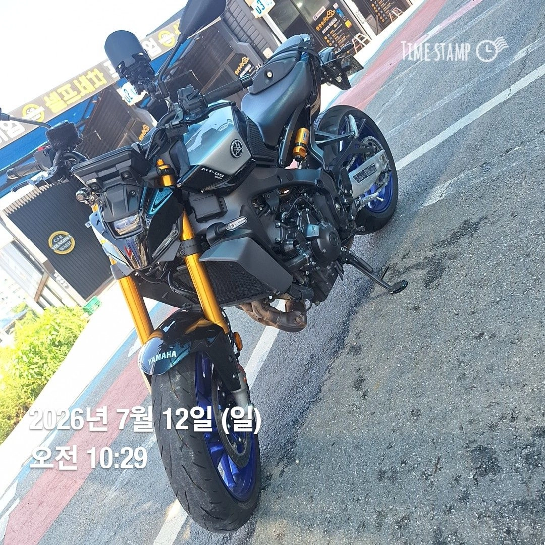 야마하 MT 09 SP 2024 블랙 사진 2