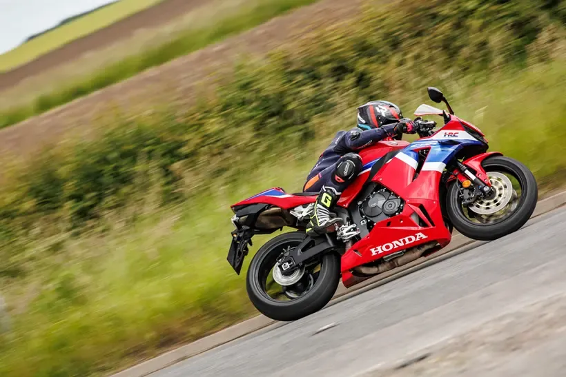 Cornering left on a Honda CBR600RR