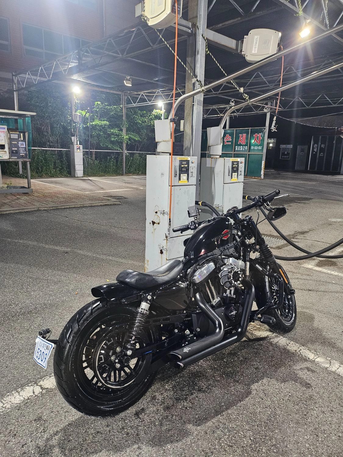 할리데이비슨 포티에잇 2019 블랙