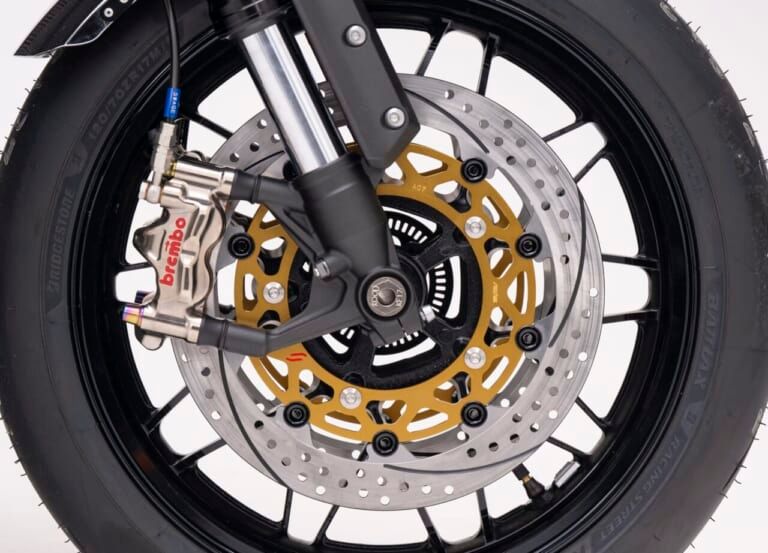 KAWASAKI Z900RSZ900RSやCB1000Fに適合し、ブレンボキャリパーとの相性も抜群。プロト×サンスターの美しいゴールドブレーキディスクが登場｜Z900RSやCB1000Fに適合し、ブレンボキャリパーとの相性も抜群。プロト×サンスターの美しいゴールドブレーキディスクが登場