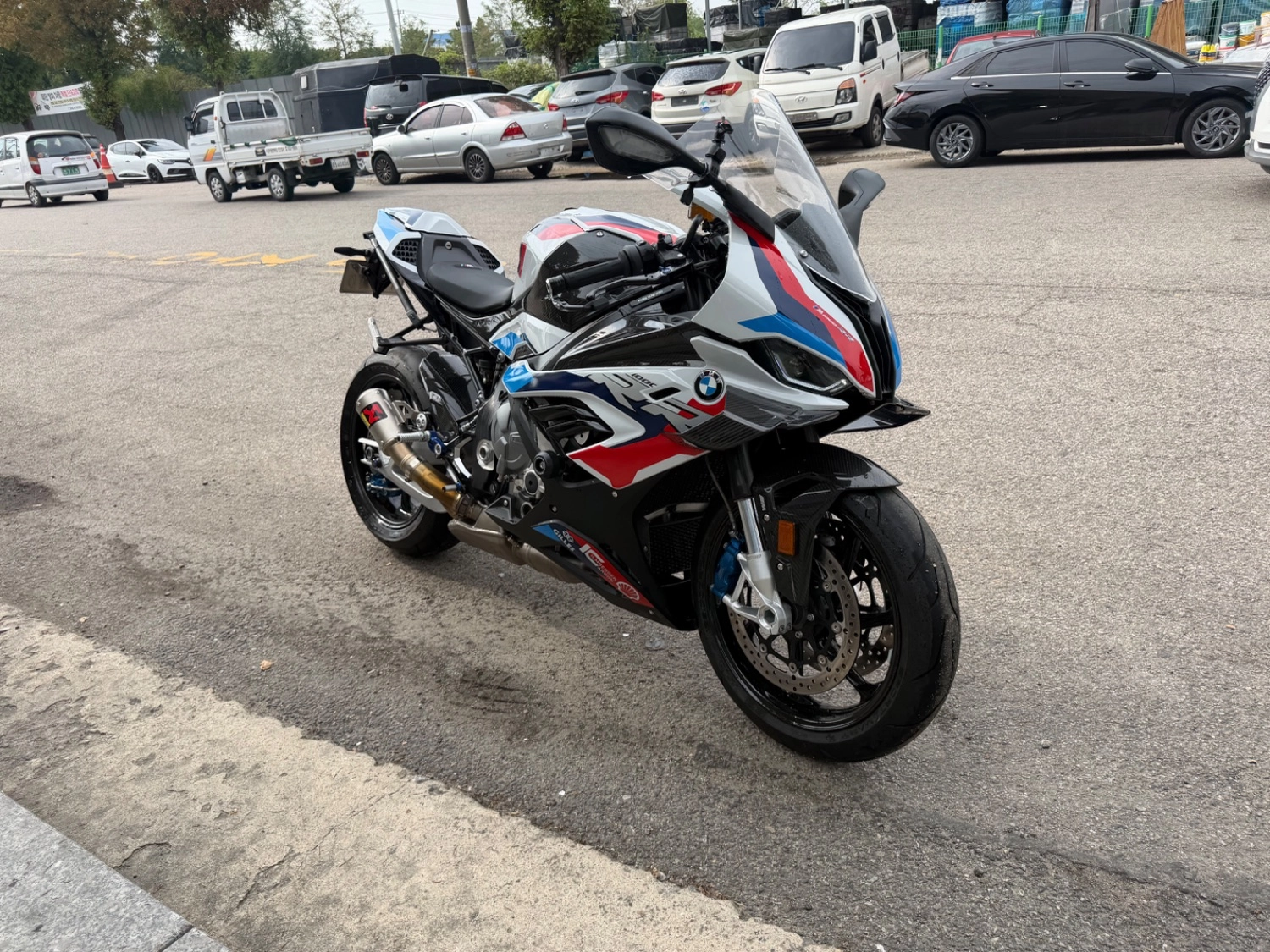 BMW M 1000 RR 2022 블랙 사진 2