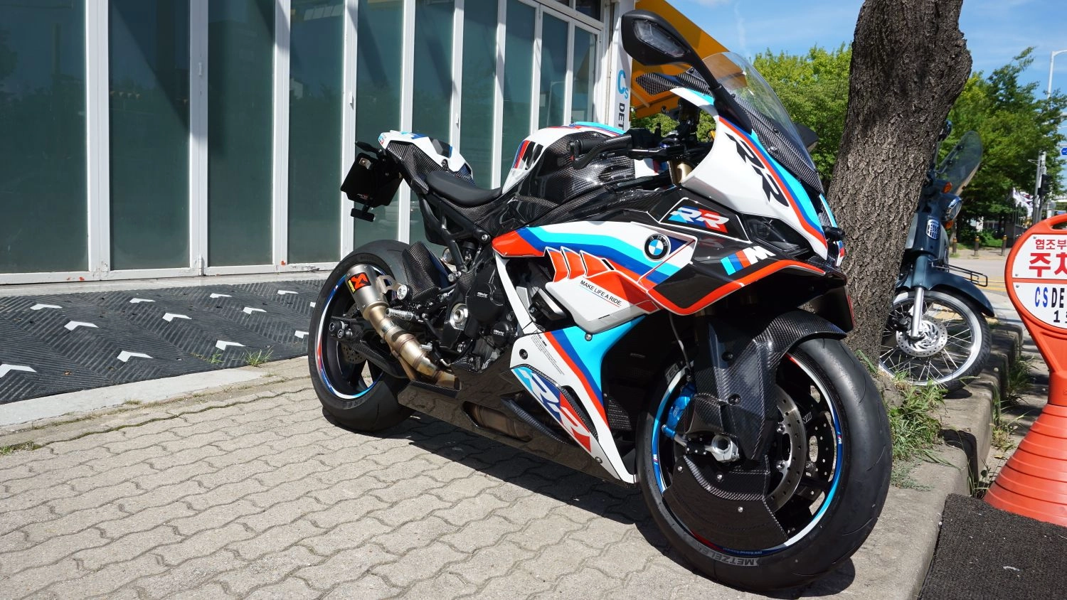 BMW S 1000 RR 2026 화이트 사진 7