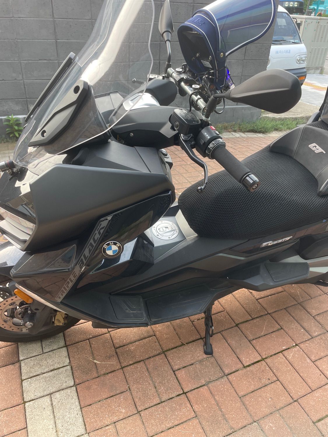 BMW C 400 GT thumb 2