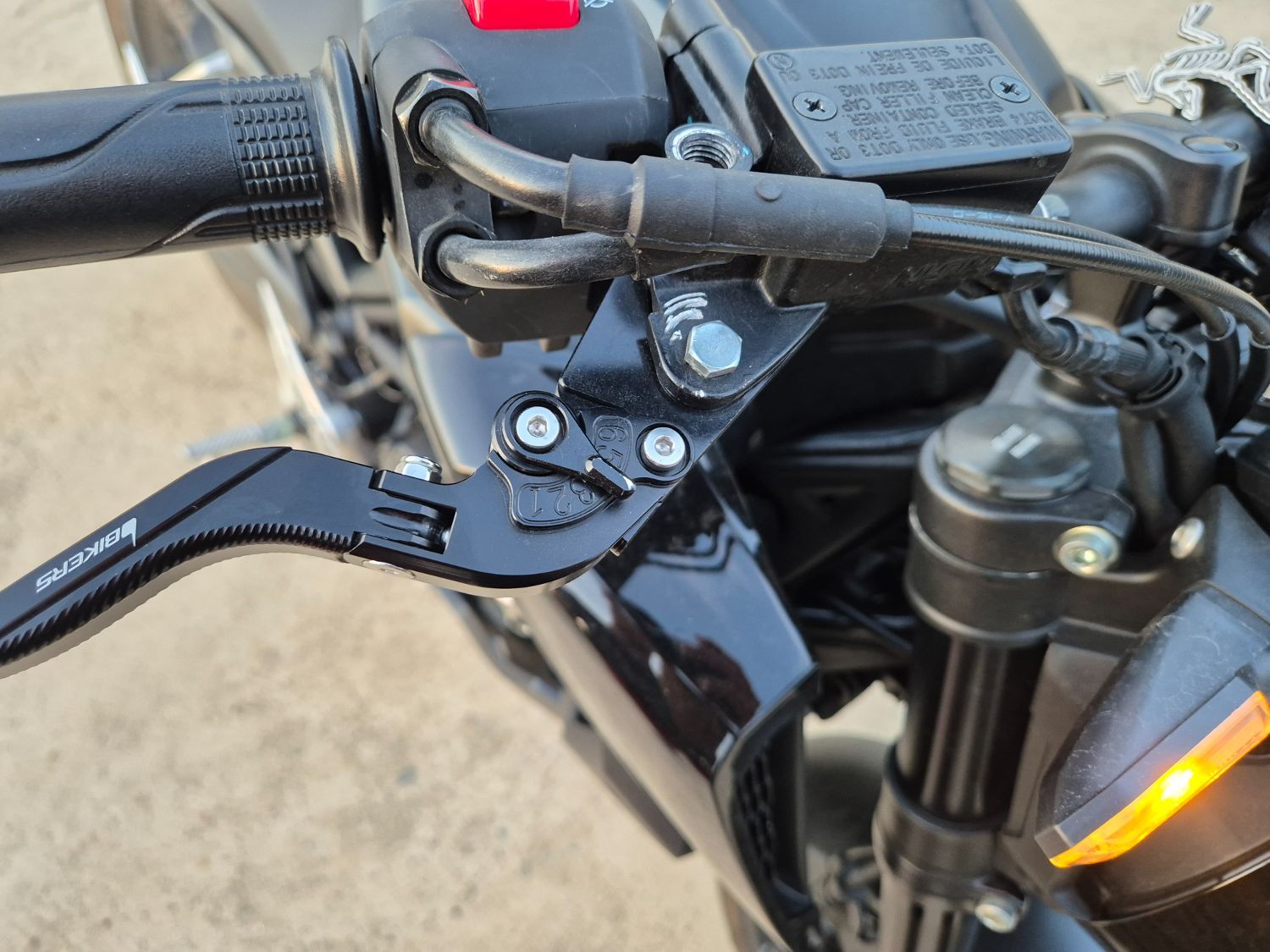 혼다 CB 125 R more