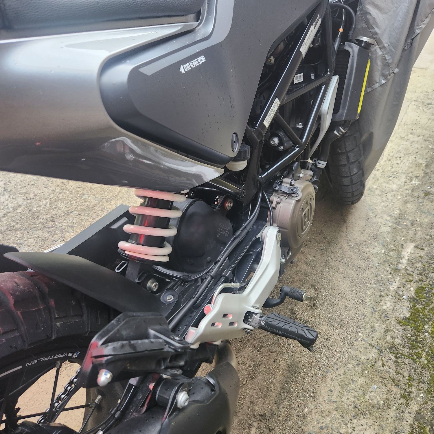 허스크바나 스바르트필렌 401 thumb 2