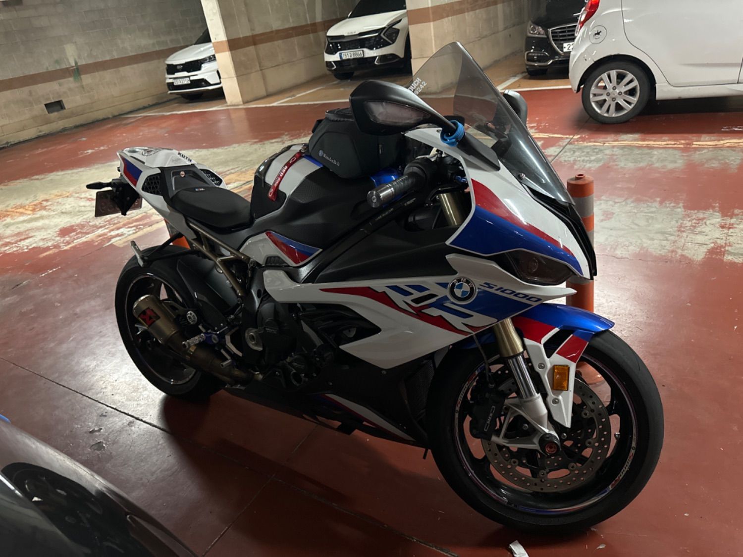BMW S 1000 RR more