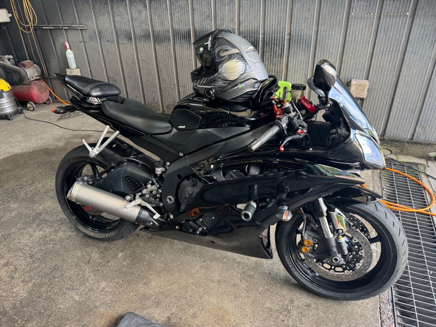 야마하 YZF R6 thumb 2