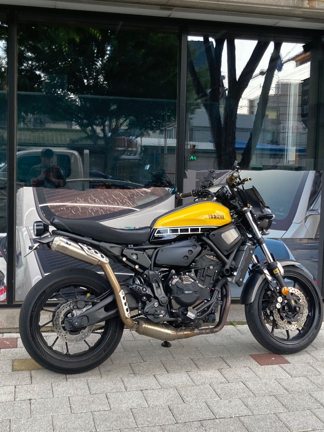 야마하 XSR 700 thumb 2