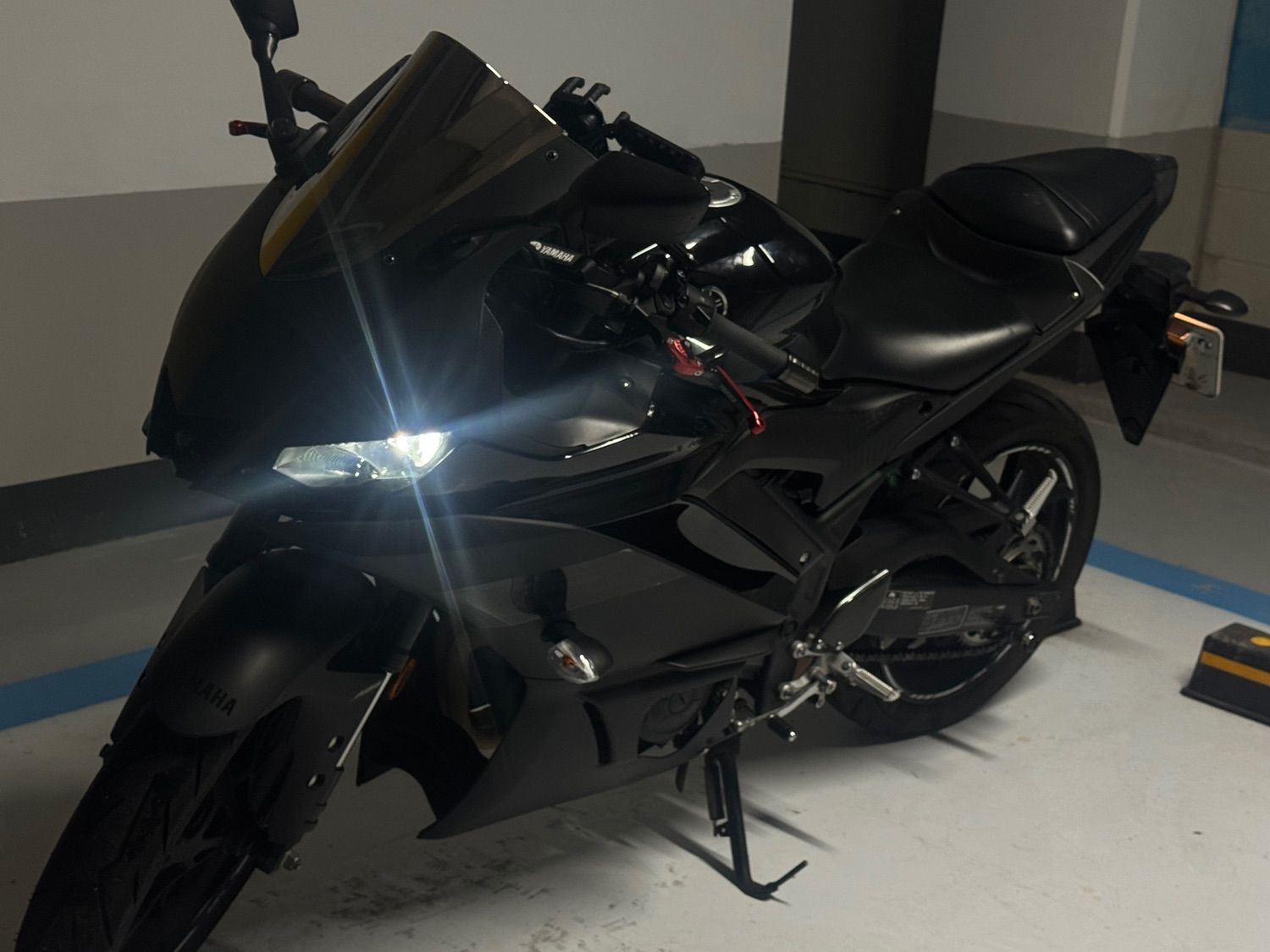 야마하 YZF R3 more