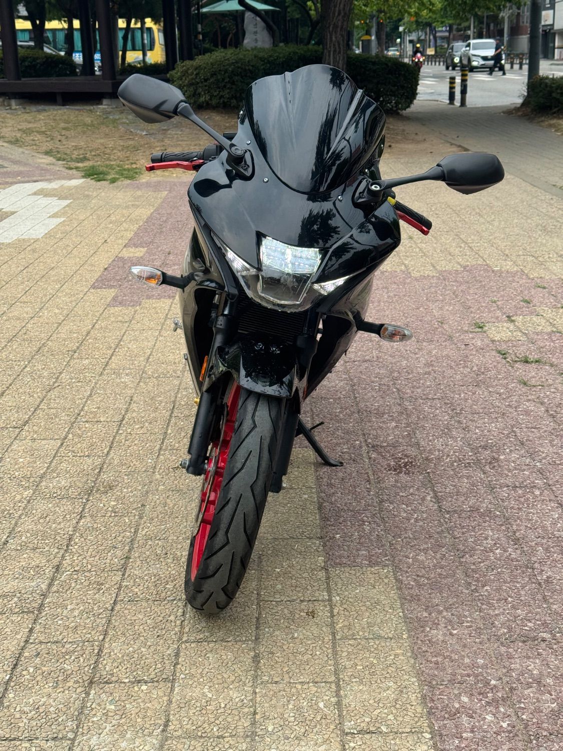 스즈키 GSX R 125 ABS main