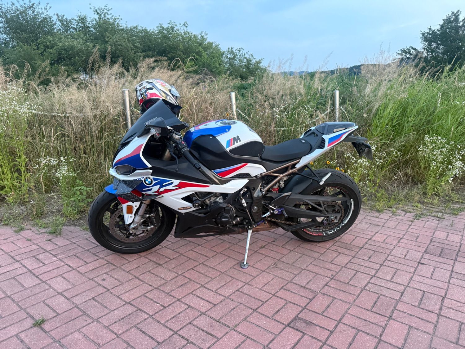 BMW S 1000 RR main